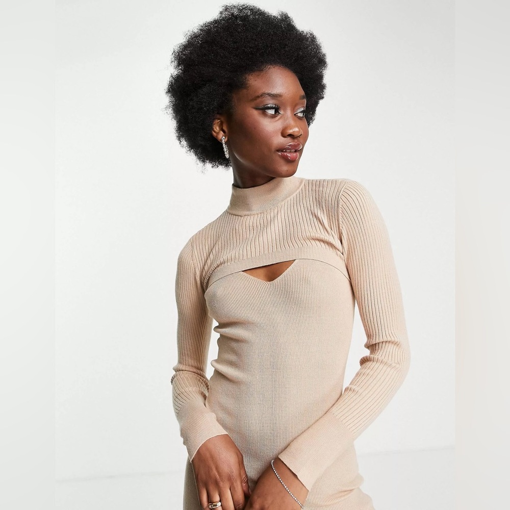 New Look cut out knitted dress in camel